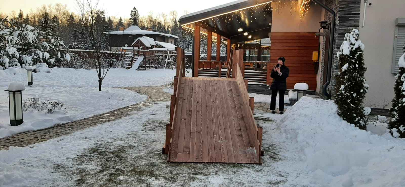 Зимняя деревянная заливная горка Ледянка (Без окраски)