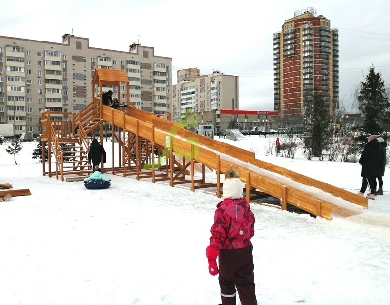 Зимняя деревянная горка "IgraGrad Snow Fox 12 м" с двумя горками (две лестницы)